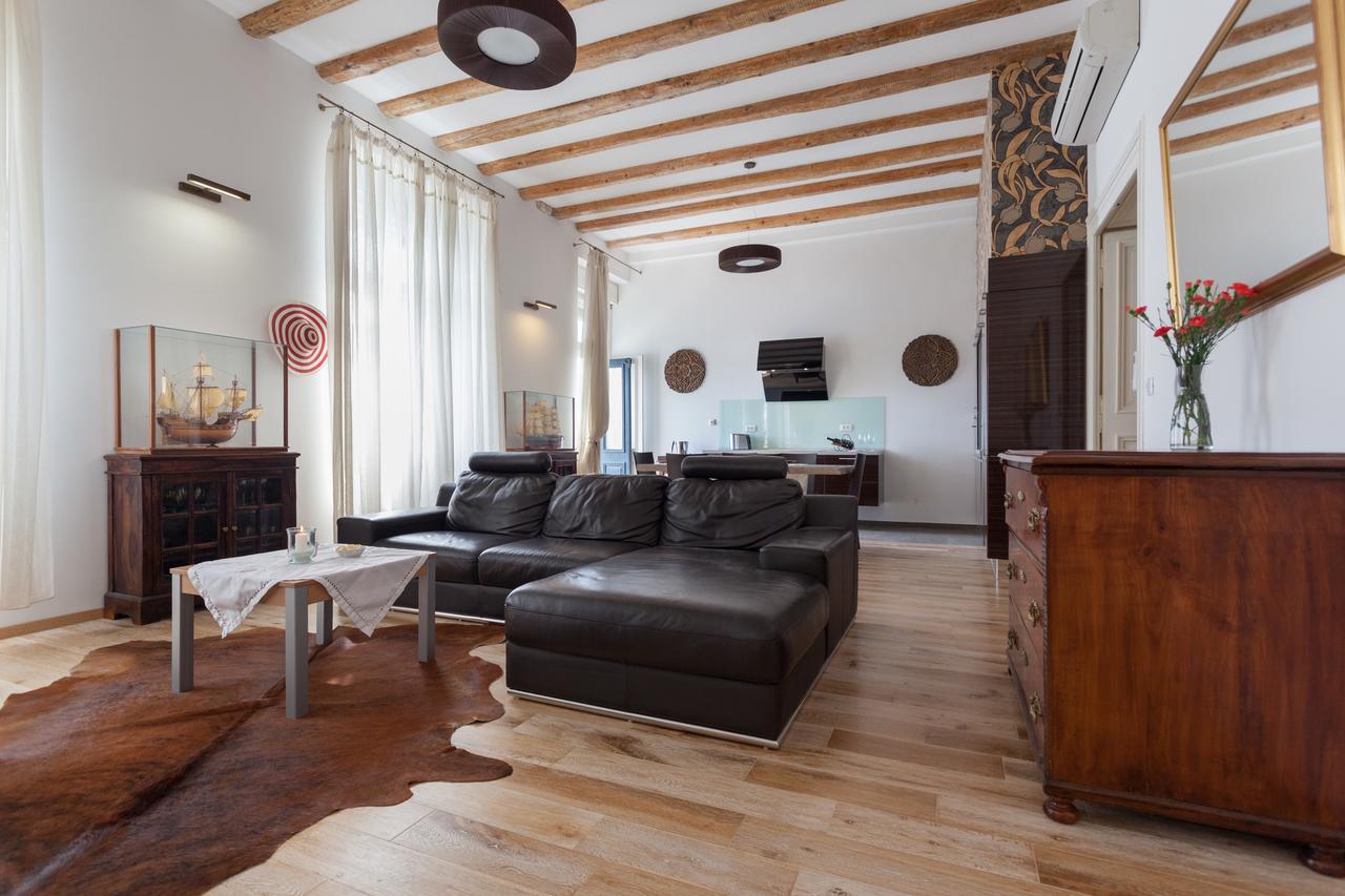 Luxury Beachfront Apartment Banje Дубровник Экстерьер фото